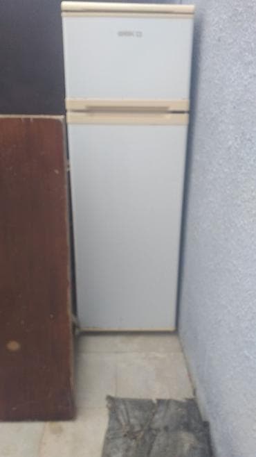 hell soyuducu: 2 qapılı Beko Soyuducu Satılır, rəng - Ağ — 3
