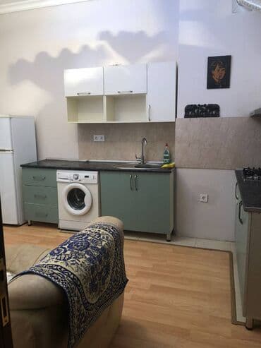 orbita mtk çobanzadə: Zümrüd Rezidens,Heyder Əliyev merkez ilə üzbə üz. 2 mertəbə.Hər şey — 4