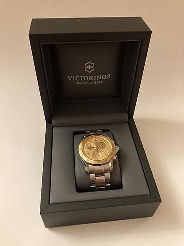 bil: Victorinox Swiss Army kişi qol saatı - Brend/model: Victorinox Swiss — 3