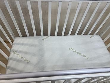 beşik: Oğlan və qız üçün, Dördbucaq, Beşik, Dəstsiz, Matras ilə, Yellənmə mexanizmsiz — 2