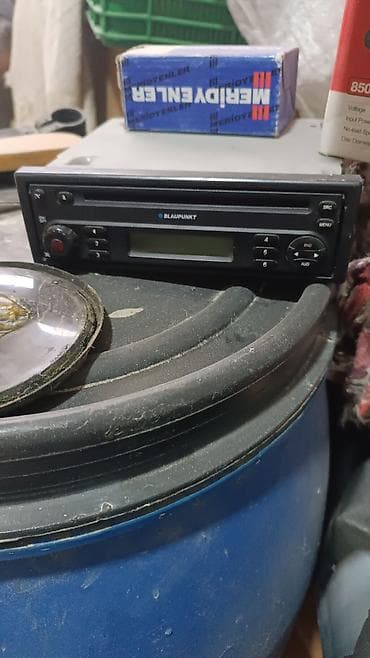 avto maqintafon: Avtomobil üçün maqnitola — Blaupunkt brendi Xüsusiyyətlər: - FM/AM — 2