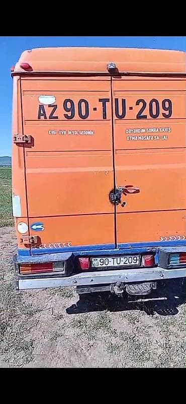 arxa panel: Mercedes-Benz 819, 2003 il, motor 4.3 l, Furqon, İşlənmiş — 8