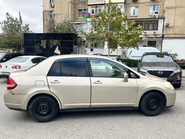 nisanlar: Nissan Tiida: 1.5 l | 2011 il Sedan — 4