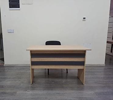 Yeni, İşçi üçün, Kvadrat masa