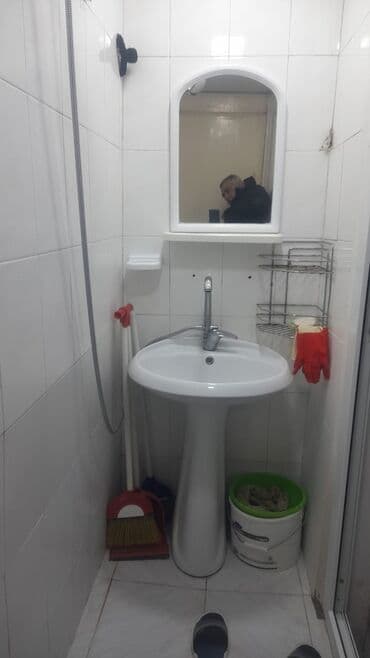 qəbələdə kirayə evlər fotolar: 4 cü mikrorayon,1/2pridelka, Zərifə Əliyeva adına göz İnustutunun — 8