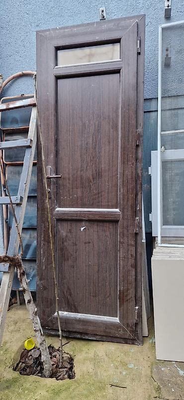 Hündürluk 2 10 eni 75 real alıcıya endirim var plastik qapi