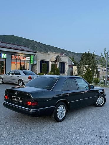 mercedes w210 buferi: Mercedes-Benz E-Class W124 sedan Kredit ilə satılır ilkin ödəniş 1500 — 6