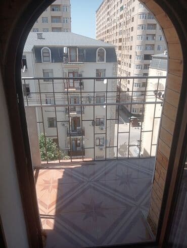 Qarajlar: Kirayə verilir: eyvanlı otaq/studio - Geniş açıq eyvan: keramika — 4