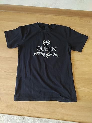 sortlar: Qara “QUEEN” yazılı qısaqol köynək - Rəng: Qara - Ön hissədə ağ — 1