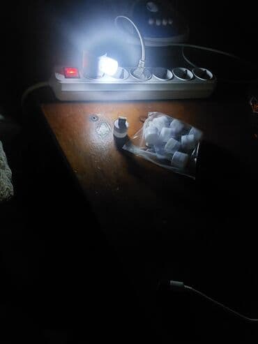 bi led: Portativ USB LED gecə işığı, müxtəlif yerlərdə istifadə üçün ideal — 8