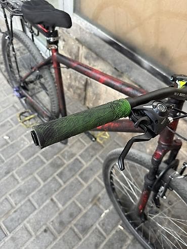 velasupet: Şəhər/trek tipli velosiped Xüsusiyyətlər: - Polad gövdə, tünd — 4