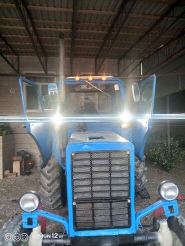 Коммерческий транспорт: Traktoru Texniki təsvir: -mtz 80 heçbir pitablemi yoxdu təkərləri — 3