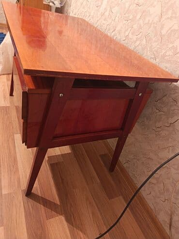 antik eşyalar mağazası: Diqqət Nəzərinizə Qədimi Əntiq Rumıniyanın Təmiz Qoz Ağacı daşdan — 9