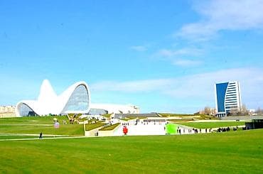 bine savxozda evler: Kirayə verilir: şəhər mərkəzində, restoran və kafe sıralarının — 1