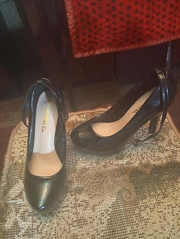 Qadın ayaqqabıları – yüksək dabanlı, platformalı model - Rəng: qara - lalafo.az -da Qadın ayaqqabıları – yüksək dabanlı, platformalı model - Rəng: qara -