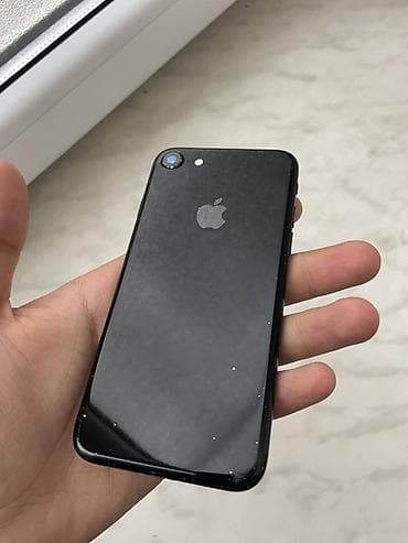 iphone 7 s ikinci el: IPhone 7, Jet Black, Barmaq izi — 2