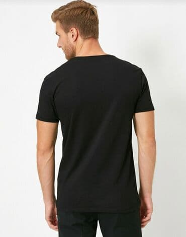 женские спортивные футболки: Yeni fudbolka. S, M razmere gedir. Koton firmasi — 3