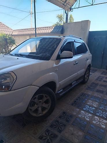 hyundai ekskavatorlar: Hyundai Tucson V6 – ağ rəngli, şəhər və yolsuzluq üçün praktik — 10