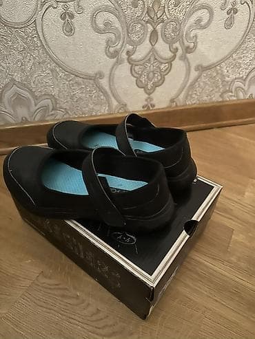 Skechers qız uşaq məktəb ayaqqabısı - Model: Mary Jane üslubunda, bir