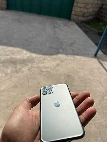 stalak za laptop: IPhone 11 Pro, 64 GB, Matte Midnight Green, Face ID — 6