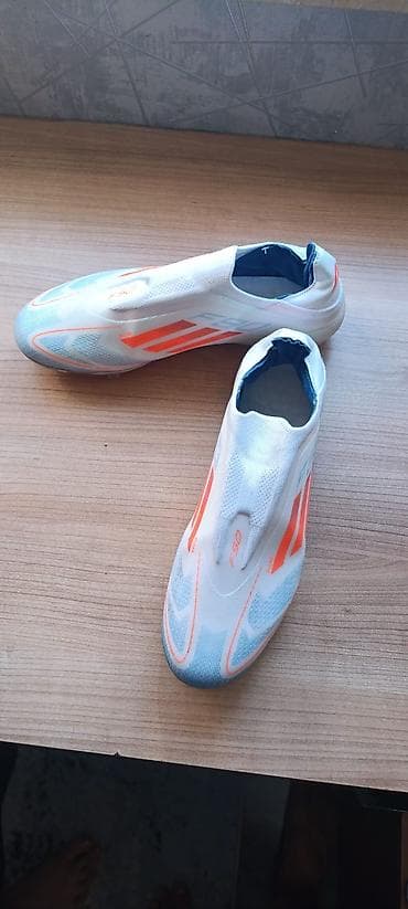 Butslar Adidas, Ölçü: 44, İşlənmiş — 3