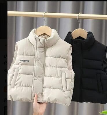 2022 şalvar modelleri: Uşaqlar üçün ağ rəngdə pijama dəsti. Pijamanın üzərində şirin ayı — 6