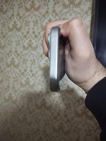 ipone mini: IPhone 16 Pro, 256 GB, Gümüşü — 2