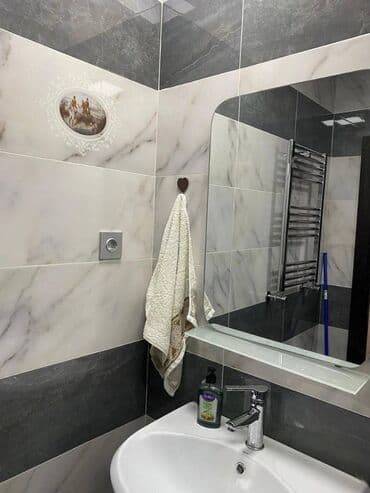 bine savxozda ev: Sumqayıt, 9 cu mkr-n 3 otaq, 12/3 mərtəbə, 84 kv, mənzil kirayə — 12