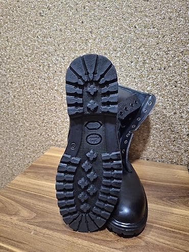 Qara dəridən kişi hərbi stil çəkmələri - Material: qalın, teksturalı