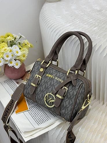 Çantalar: Michael Kors monoqramlı mini barrel çanta – gündəlik və şık istifadə — 7