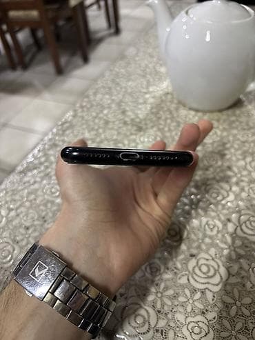 apple imac: IPhone Xr, 128 GB, Qara, Face ID — 6