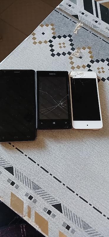 3 dene telefon 100 manata endirim ounacaq.3 cude isdemir