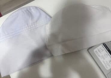 детские шерстяные шапки: Tibb tələbələri üçün ağ papaqları (2 ədəd). - Klassik, yarımdairə — 1