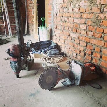 pencere qapi: Beton deşmə beton kəsmə kesimi boru yerlerinin acilmasi — 11