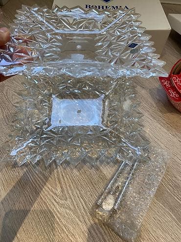 plastik su ceni: Bohemia Crystal kvadrat formalı kristal meyvə/şirniyyat qabı - — 2
