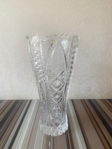 Инструменты: Одна ваза, Хрусталь — 1