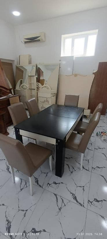Endirim edildi. Masa dəsti 240₼.ölçü açıq halda 2m,baglı 1.60. ünvan — 1