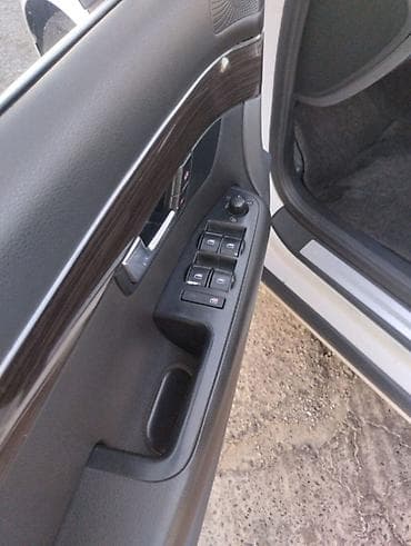 afdamabiler: Seat : 2 l | 2012 il 303000 km Sedan — 5