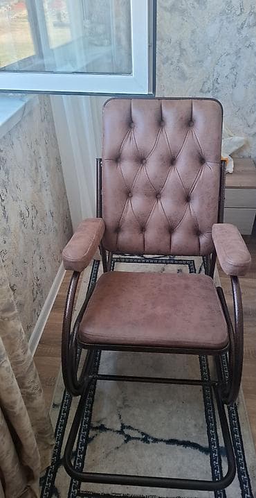 Metall karkaslı yelləncək kreslo - Material: davamlı toz boyalı metal
