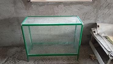 Mağaza avadanlığı: Şüşə vitrin/akvarium korpusu - Material: qalın şüşə panellər, metal — 1