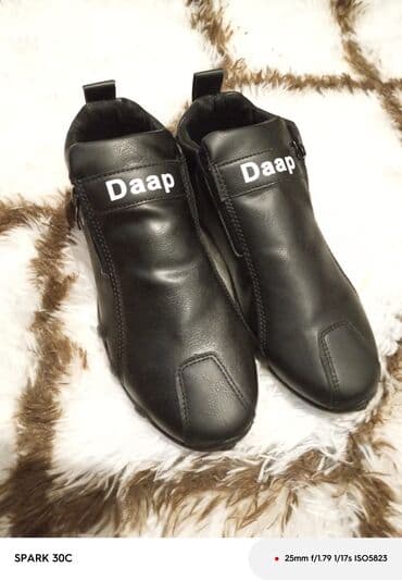 женские кеды сникерсы: Ayaqqabı dəri rəng qara ölçü 40 kenarında zamoku var təzədir — 3