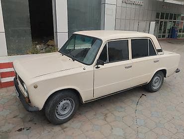 vaz 2107 qara: VAZ (LADA) 2101: 1.4 l | 1983 il 300000 km Sedan — 1