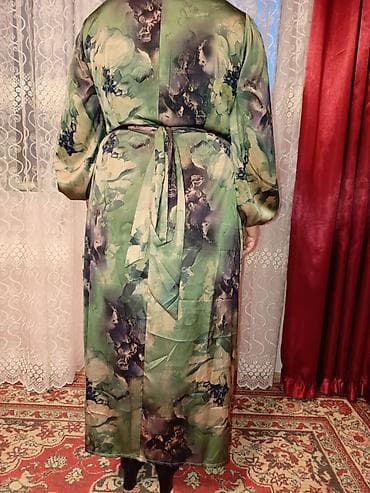 duz don modelləri: Uzun qadın paltarı – yaşıl tonlarda floral naxışlı - Model: Maxi — 2