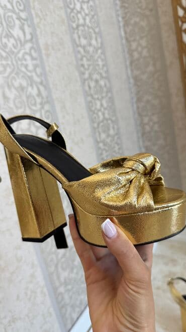 Yeni kimidir .bir defe geyinilib — 1