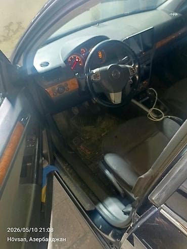 opel astra 2010: Opel Astra H – 5 qapılı hetçbek - Kuzov: qara rəng, 5 qapılı hetçbek — 8