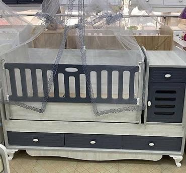 Oğlan və qız üçün, İşlənmiş, Dördbucaq, Beşik, Dəstsiz, Matras ilə, Yellənmə mexanizm ilə