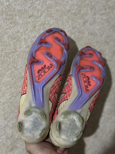 Krasofkalar və idman ayaqqabıları: Nike Mercurial Zoom kramponları - Model: Nike Mercurial (Zoom Air — 2