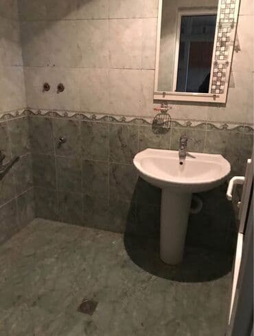 balaxanı kirayə: Kirayə ev verilir: Elmlər və İnşaatçılar metrosuna yaxın, Yasamal — 4