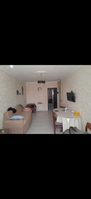 2 комнатные квартиры продажа: Satılır: 2 otaqlı mənzil (studia tipli zal-mətbəx) Xüsusiyyətlər: - — 1