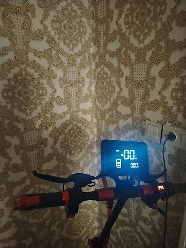 Uşaq üçün elektrik maşınları: Elektrikli, skuter kugo m4 pro təcili satılır heç bir prablemi yoxdur — 1